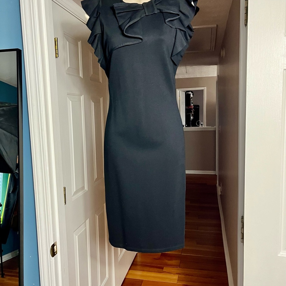 NWT RED Valentino, black, beautiful bow and lace dress, size small - Picture 2 of 7